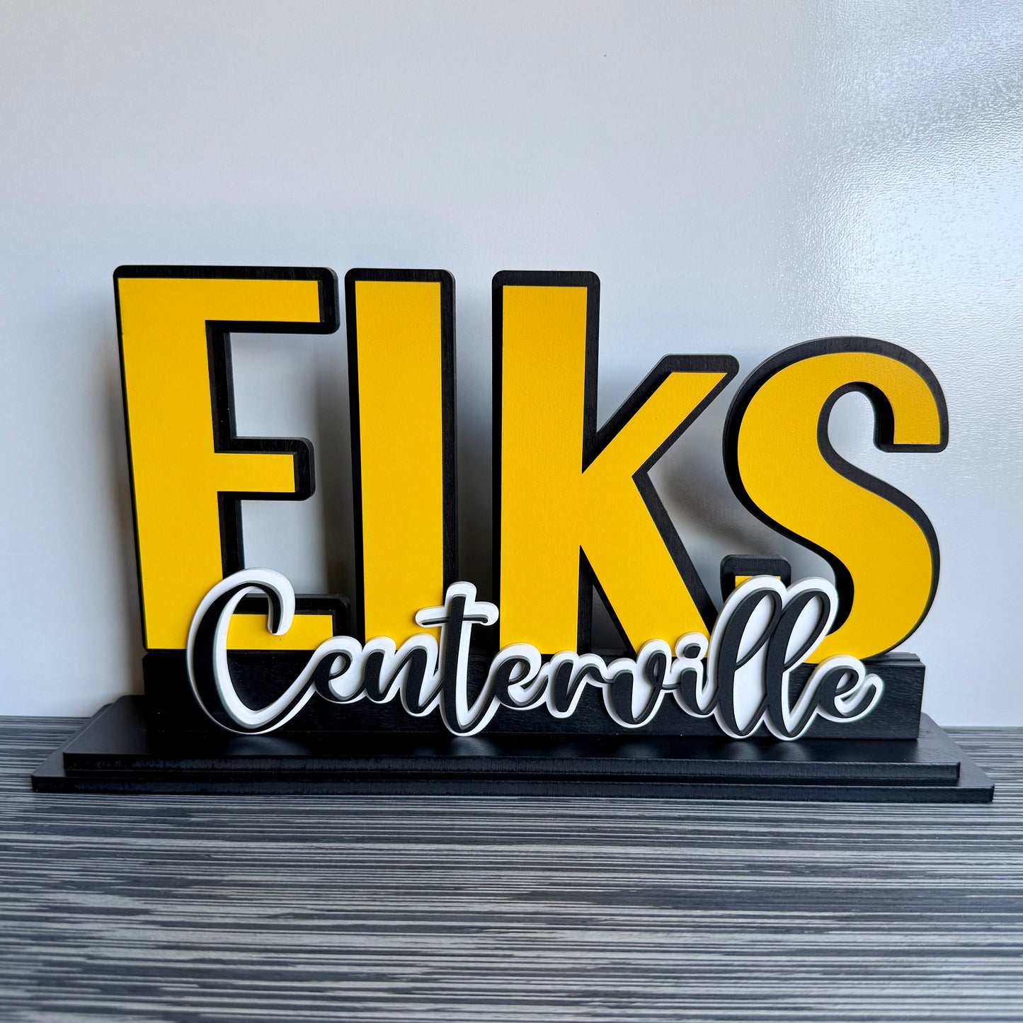 Elks Shelf Sitter
